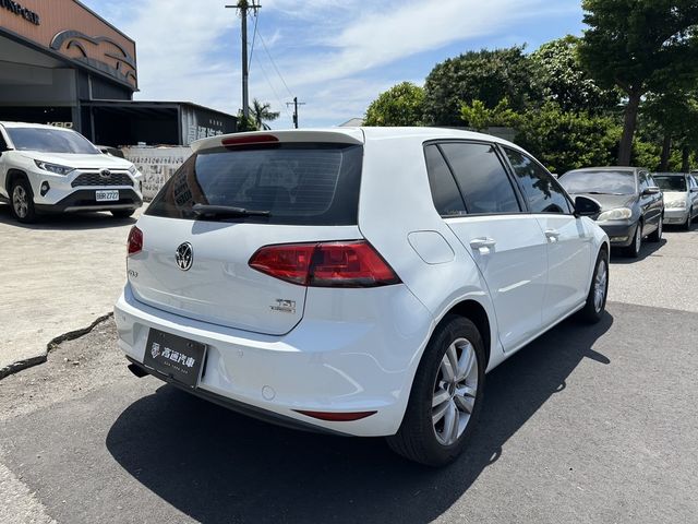 VOLKSWAGEN福斯 GOLF  第2張相片