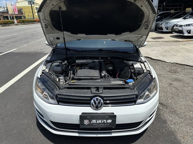 VOLKSWAGEN福斯 GOLF  第6張相片