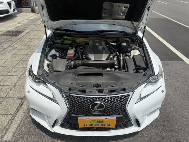 LEXUS凌志 IS200T  第6張相片
