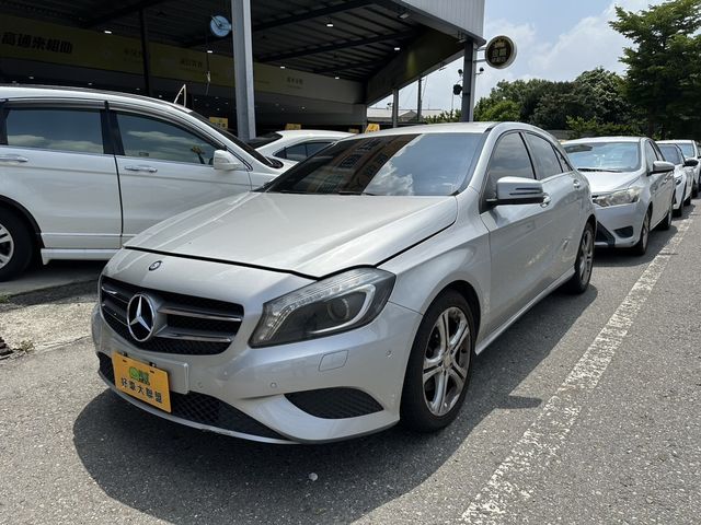 M-BENZ賓士 A180  第1張相片