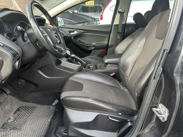 FORD福特 FOCUS  第7張相片