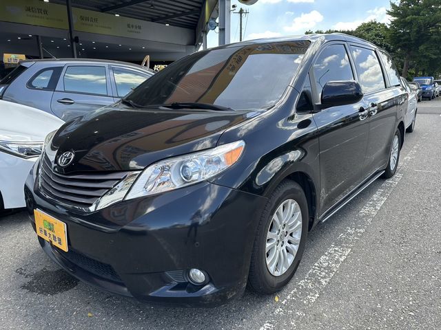 TOYOTA豐田 SIENNA  第1張相片