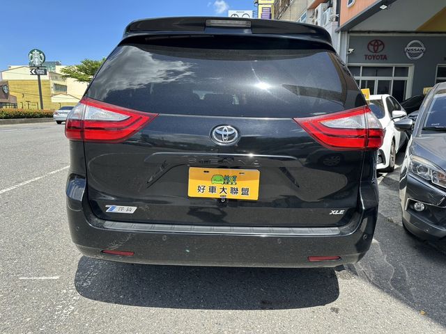 TOYOTA豐田 SIENNA  第4張相片