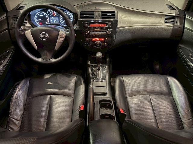 NISSAN日產 TIIDA  第5張相片