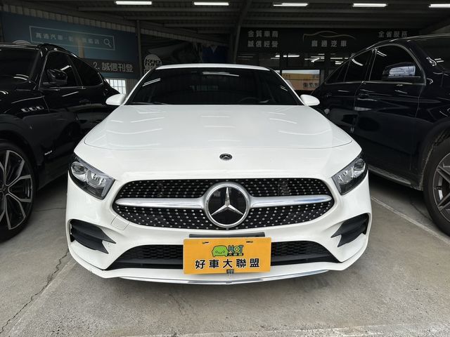 M-BENZ賓士 A180  第3張相片