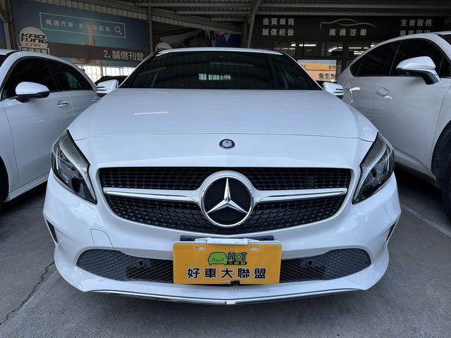 M-BENZ賓士 A180  第3張相片