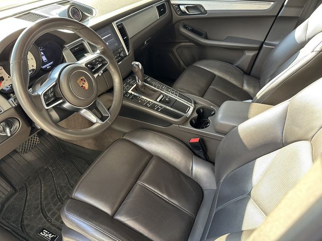 PORSCHE保時捷 MACAN  第8張相片