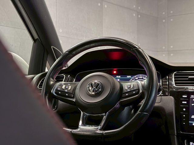 VOLKSWAGEN福斯 GOLF GTI  第5張相片