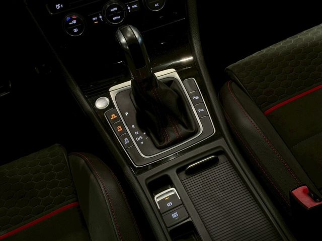 VOLKSWAGEN福斯 GOLF GTI  第7張相片