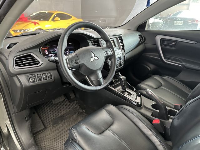 MITSUBISHI三菱 LANCER  第8張相片