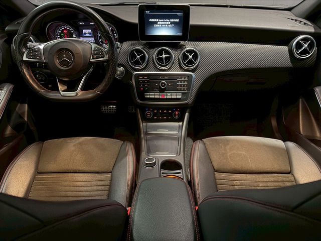 M-BENZ賓士 A180  第5張相片