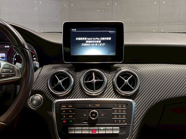 M-BENZ賓士 A180  第11張相片