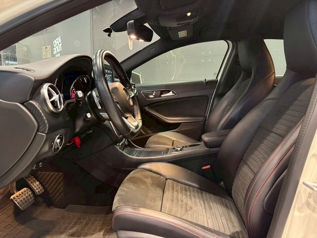 M-BENZ賓士 A180  第12張相片