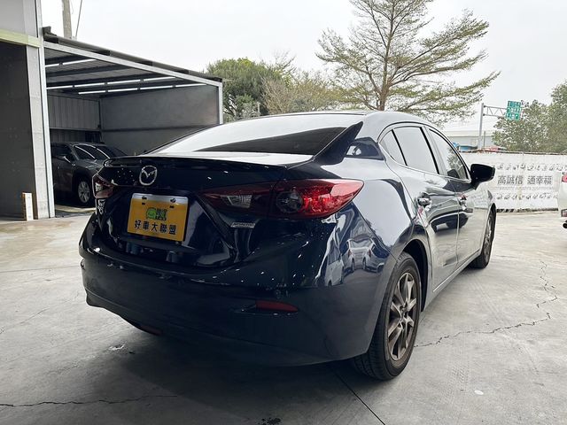 MAZDA馬自達 MAZDA 3  第2張相片