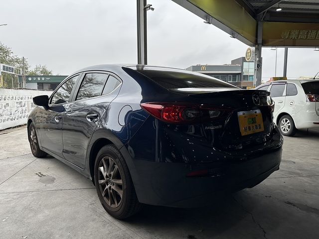 MAZDA馬自達 MAZDA 3  第11張相片