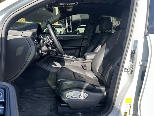 PORSCHE保時捷 MACAN  第9張相片