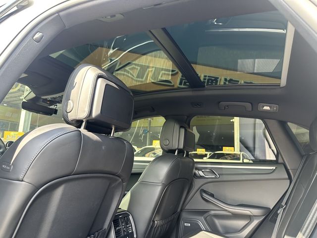 PORSCHE保時捷 MACAN  第10張相片