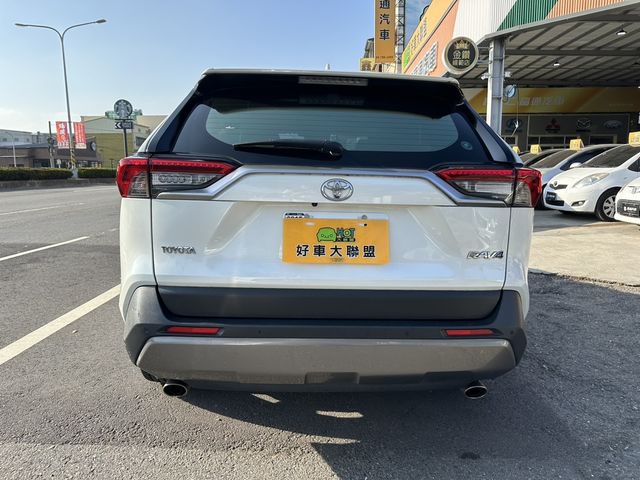 TOYOTA豐田 RAV4  第4張相片
