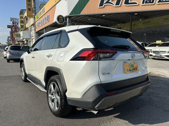 TOYOTA豐田 RAV4  第11張相片