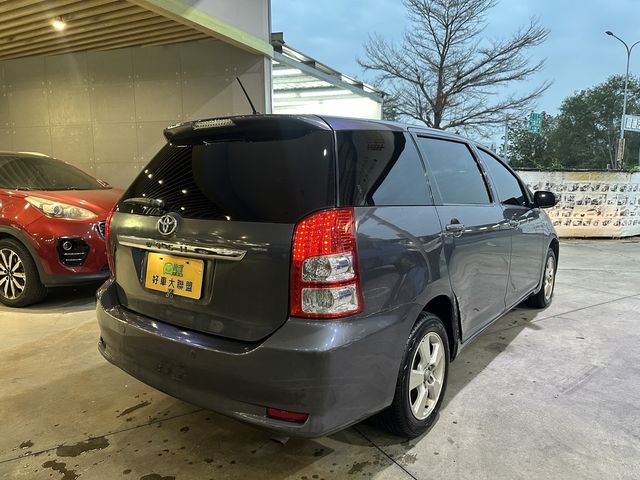 TOYOTA豐田 WISH  第2張相片
