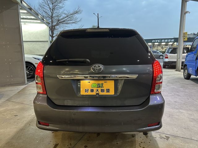 TOYOTA豐田 WISH  第4張相片