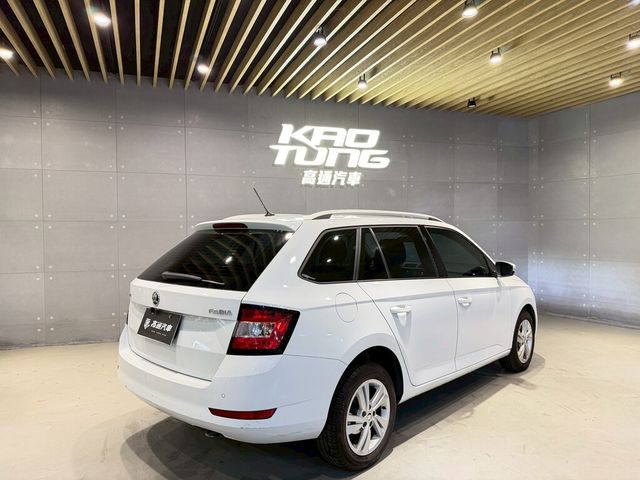 SKODA司科達 FABIA COMBI  第2張相片