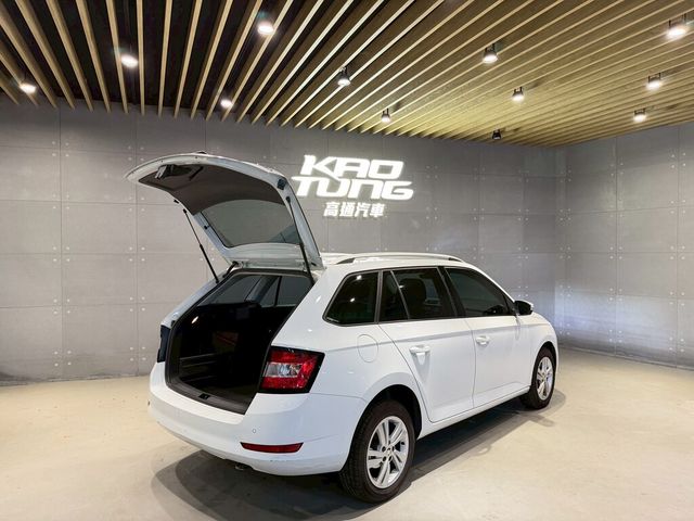 SKODA司科達 FABIA COMBI  第8張相片