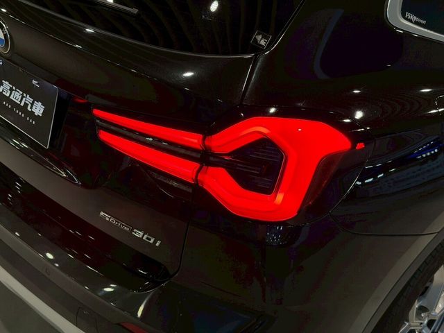 BMW寶馬 X3  第11張相片