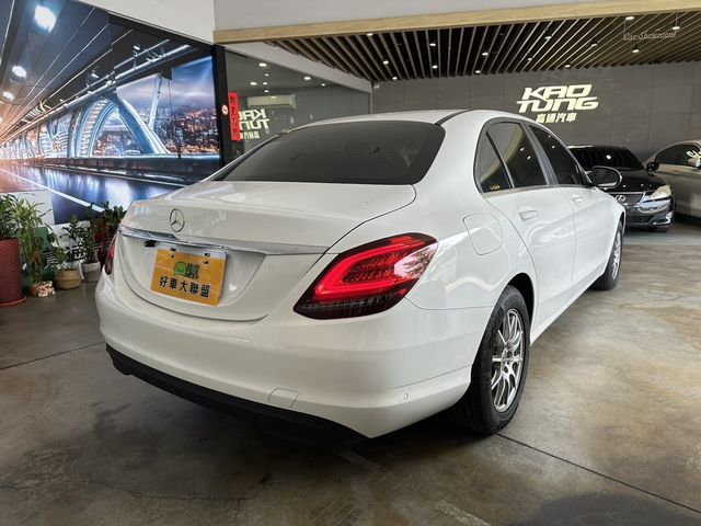 M-BENZ賓士 C180  第2張相片