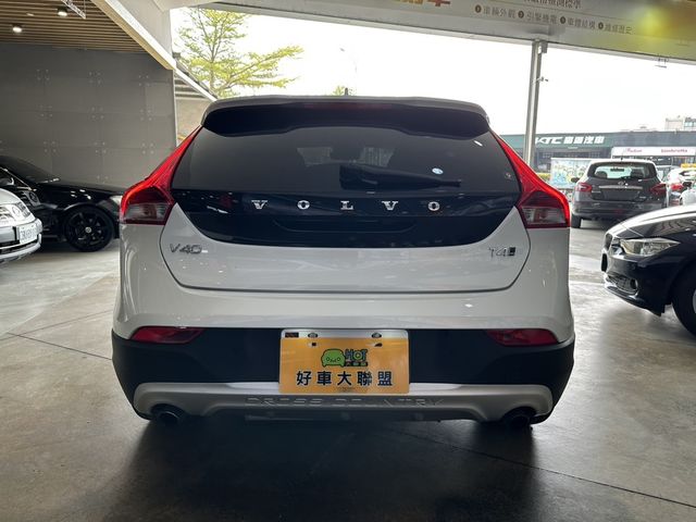 VOLVO富豪 V40 CROSS COUNTRY  第4張相片