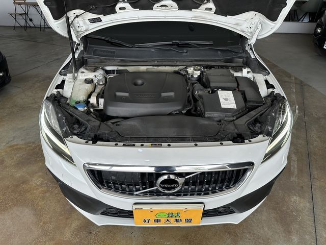 VOLVO富豪 V40 CROSS COUNTRY  第6張相片