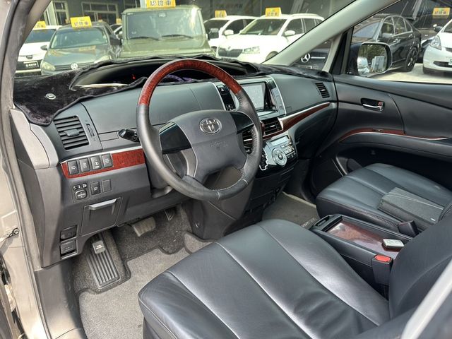 TOYOTA豐田 PREVIA  第8張相片