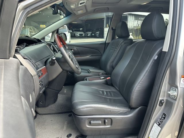 TOYOTA豐田 PREVIA  第9張相片
