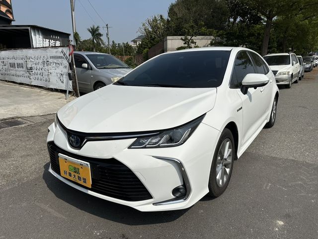 TOYOTA豐田 COROLLA ALTIS HYBRID  第1張相片