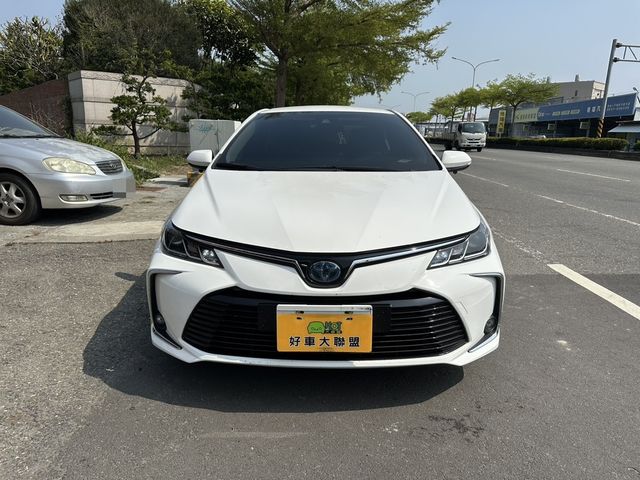 TOYOTA豐田 COROLLA ALTIS HYBRID  第3張相片