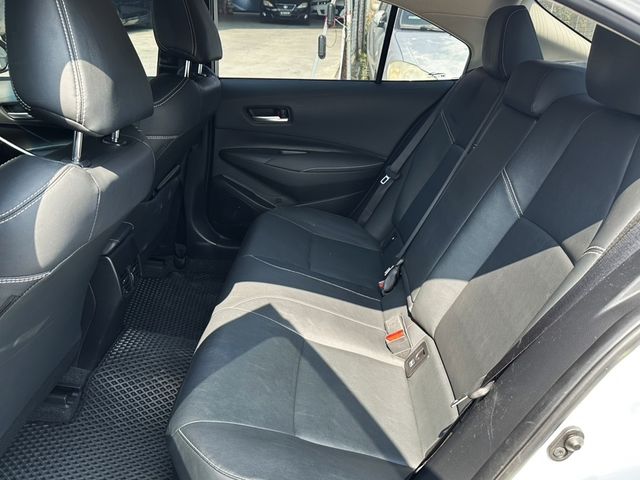 TOYOTA豐田 COROLLA ALTIS HYBRID  第10張相片