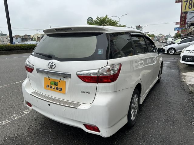 TOYOTA豐田 WISH  第2張相片
