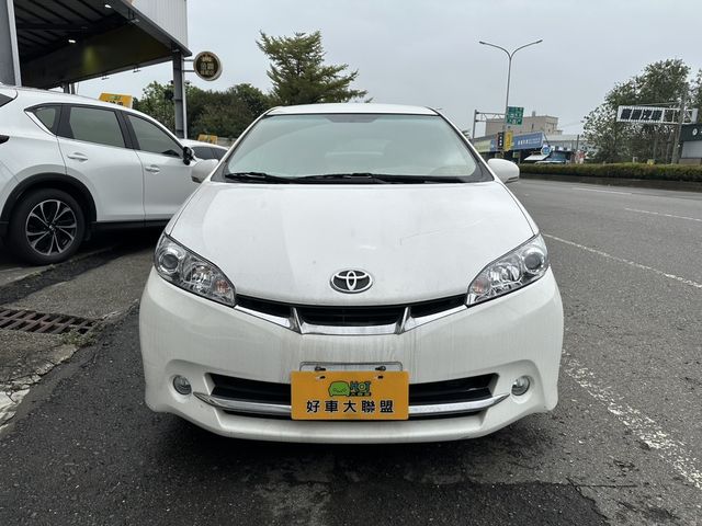TOYOTA豐田 WISH  第3張相片