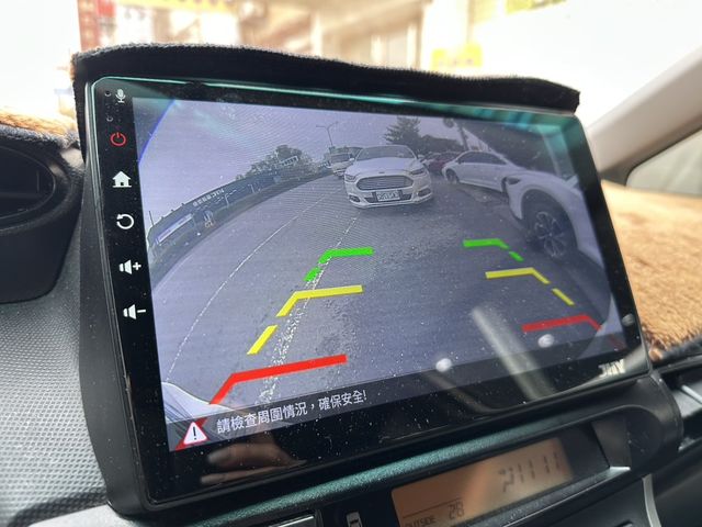 TOYOTA豐田 WISH  第7張相片