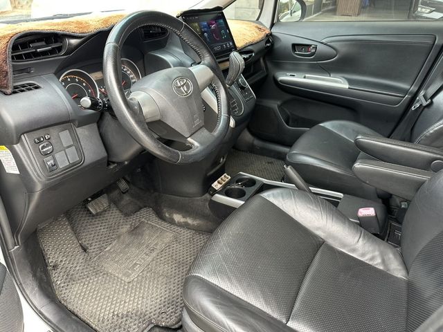 TOYOTA豐田 WISH  第8張相片