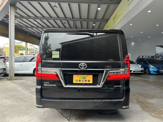 TOYOTA豐田 GRANVIA  第4張相片