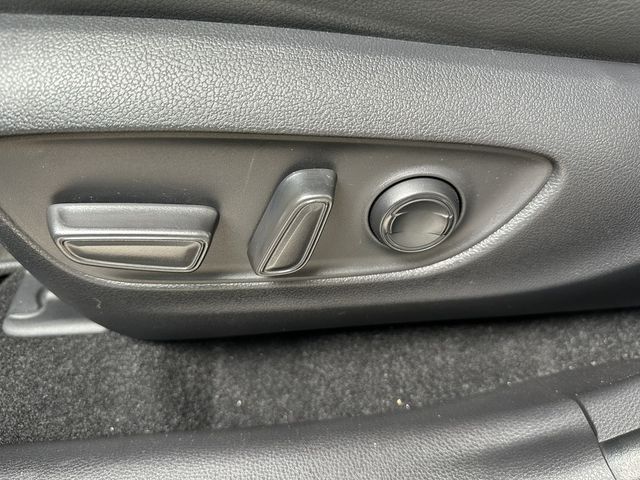 TOYOTA豐田 RAV4  第7張相片