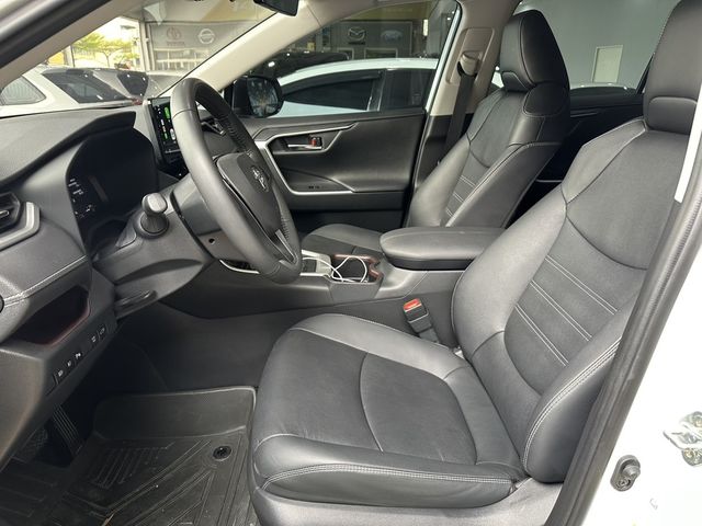 TOYOTA豐田 RAV4  第9張相片