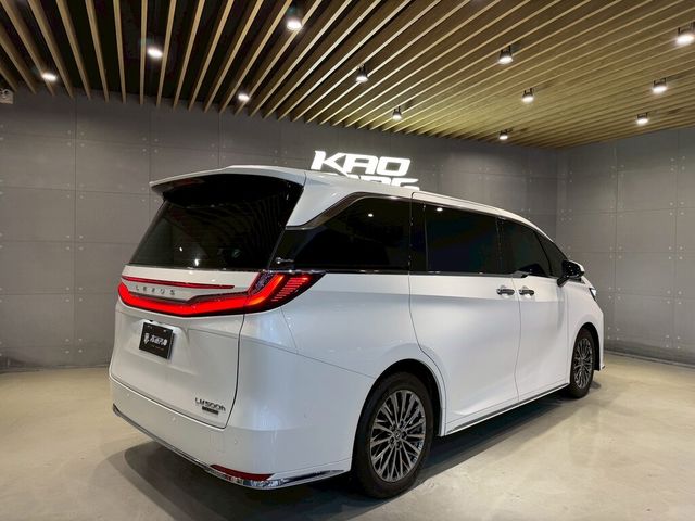 LEXUS凌志 LM500H  第2張相片