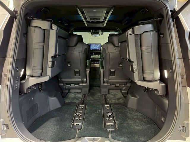 LEXUS凌志 LM500H  第15張相片