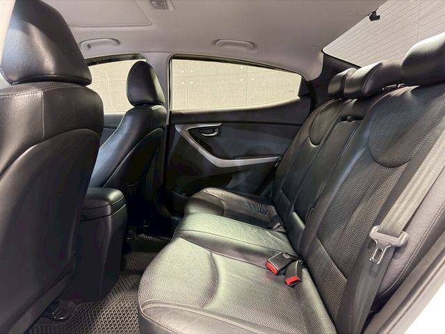 HYUNDAI現代 ELANTRA  第13張相片