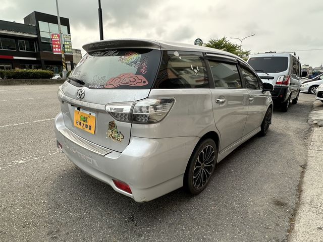 TOYOTA豐田 WISH  第2張相片