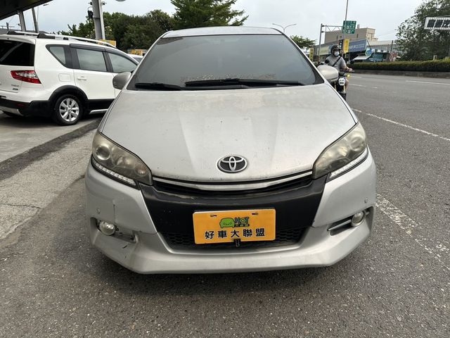 TOYOTA豐田 WISH  第3張相片