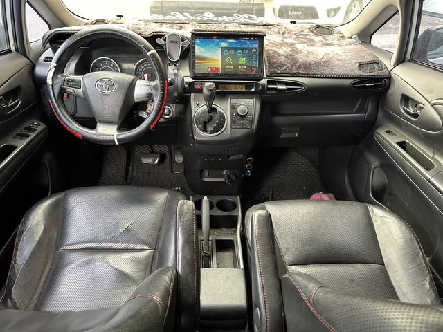 TOYOTA豐田 WISH  第5張相片