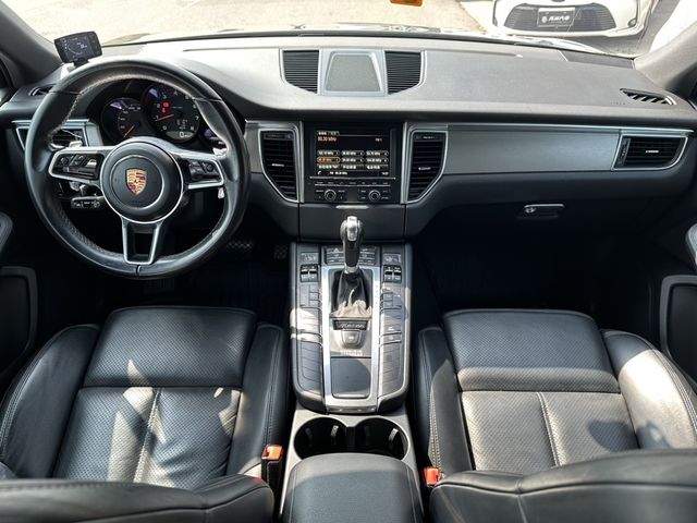 PORSCHE保時捷 MACAN  第3張相片